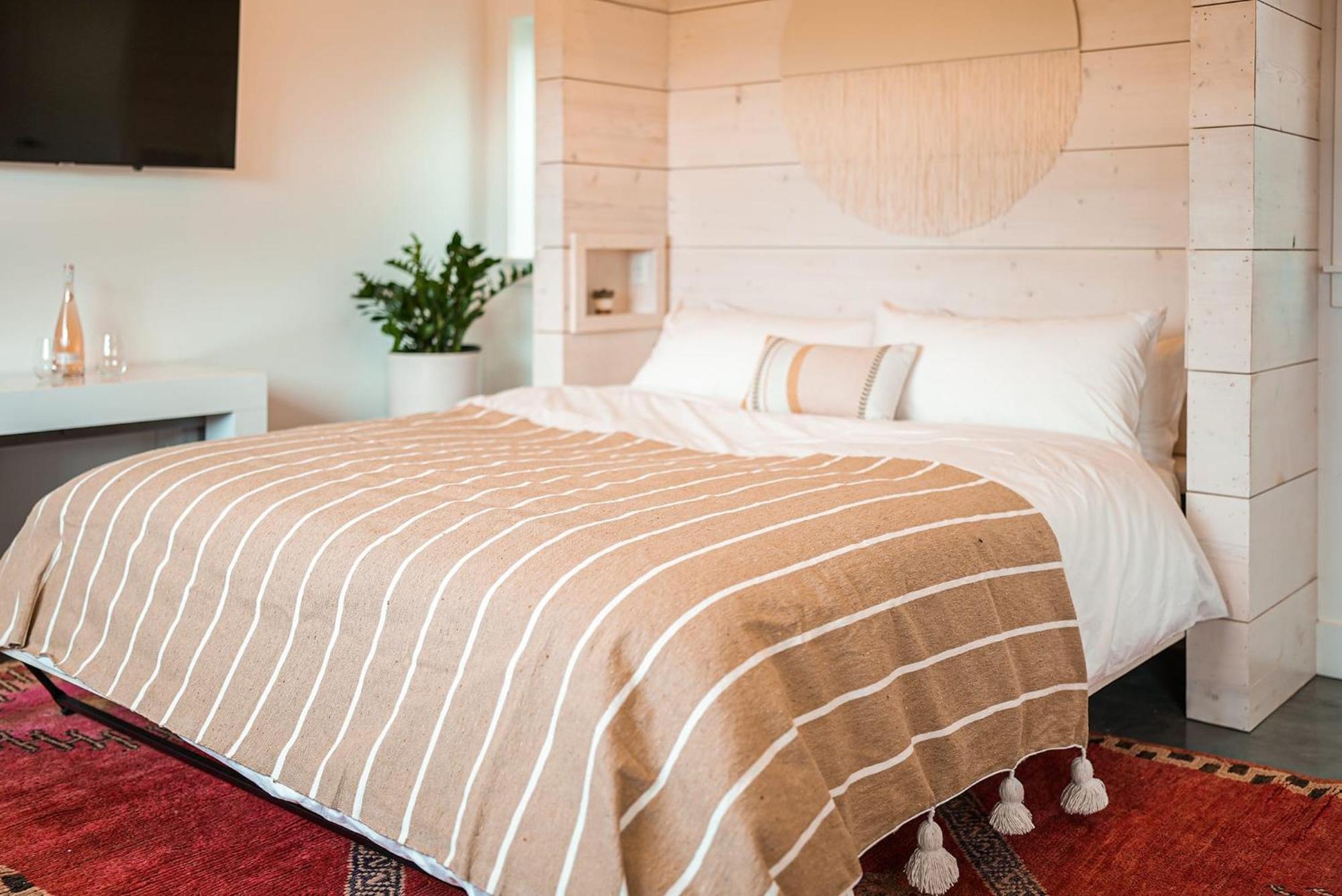 Funboard Room Includes King Bed And Mini Kitchenette Stinson Beach Exteriér fotografie